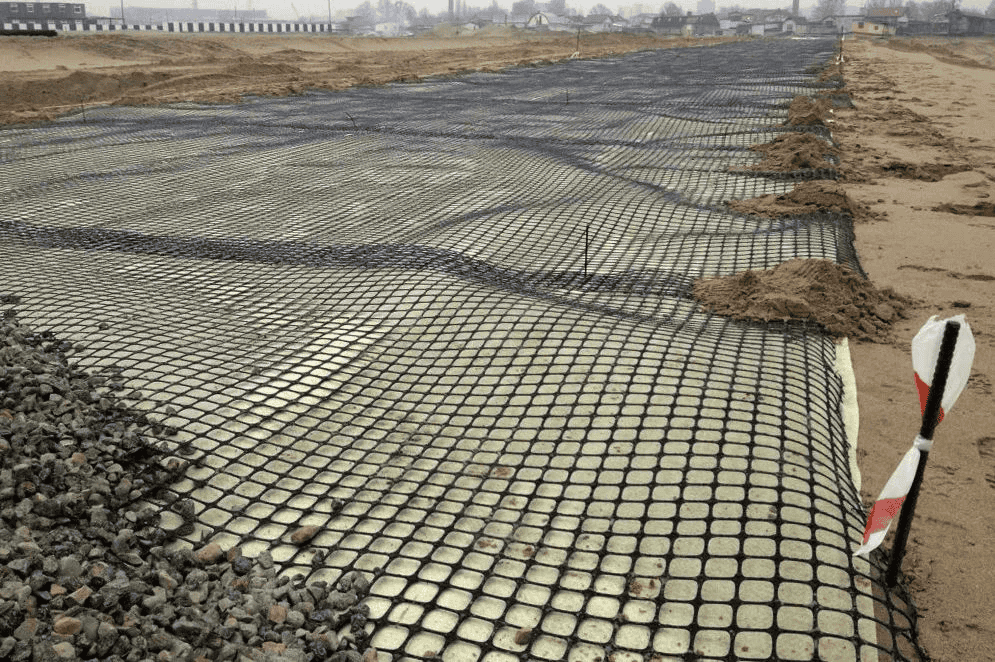 Roadbed biaxial geogrid