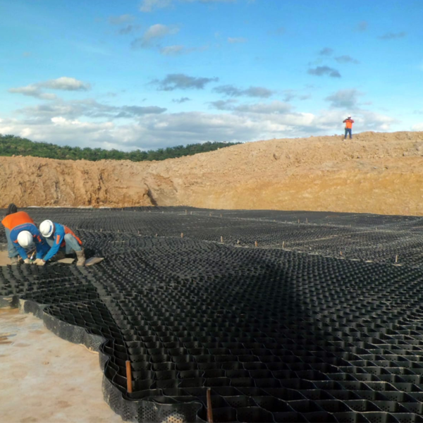 HDPE geocell grid 50-330 for slope protection and road reinforcement - Image 3